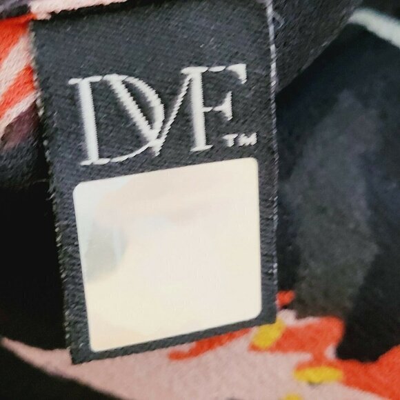 Diane von Furstenberg Benedetta Tulip Silk Chiffon Blouse Size 2 - Picture 8 of 8